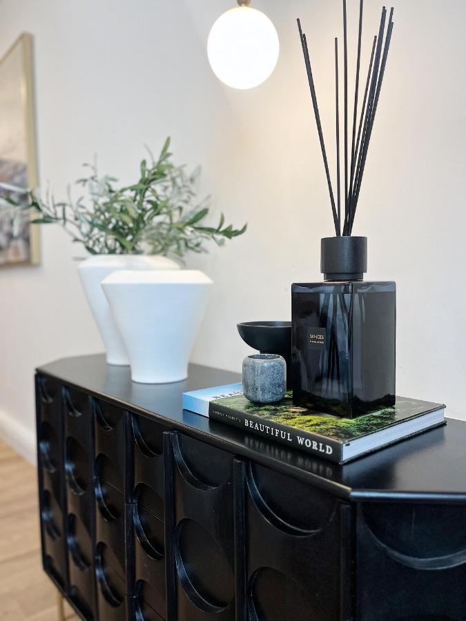 Todmorden Town Centre Apartment ภายนอก รูปภาพ