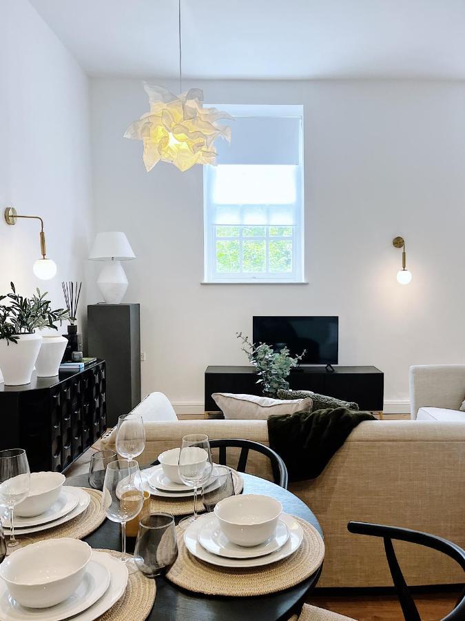 Todmorden Town Centre Apartment ภายนอก รูปภาพ