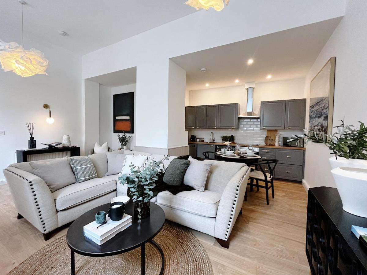 Todmorden Town Centre Apartment ภายนอก รูปภาพ