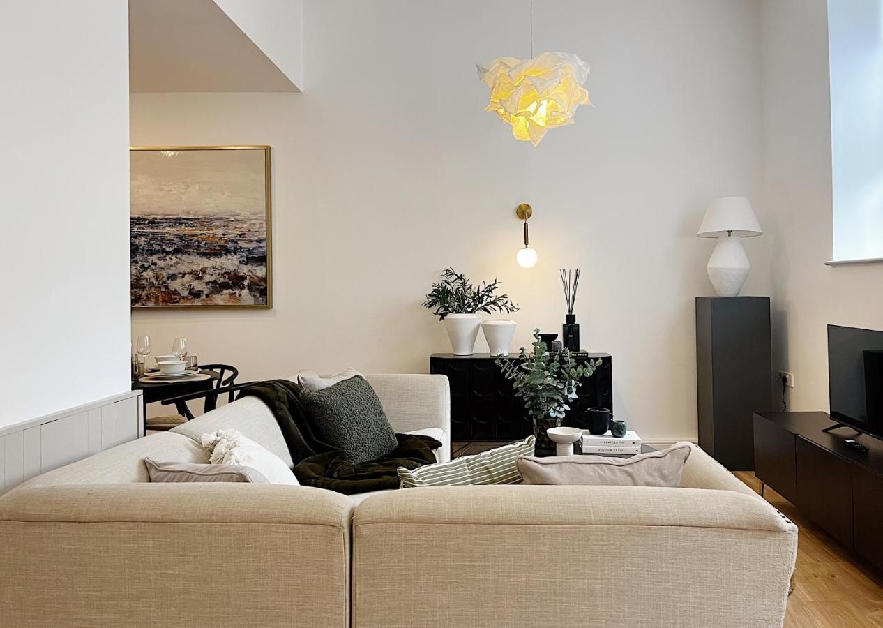 Todmorden Town Centre Apartment ภายนอก รูปภาพ