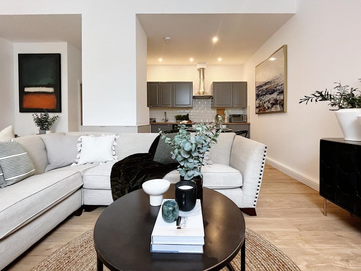 Todmorden Town Centre Apartment ภายนอก รูปภาพ