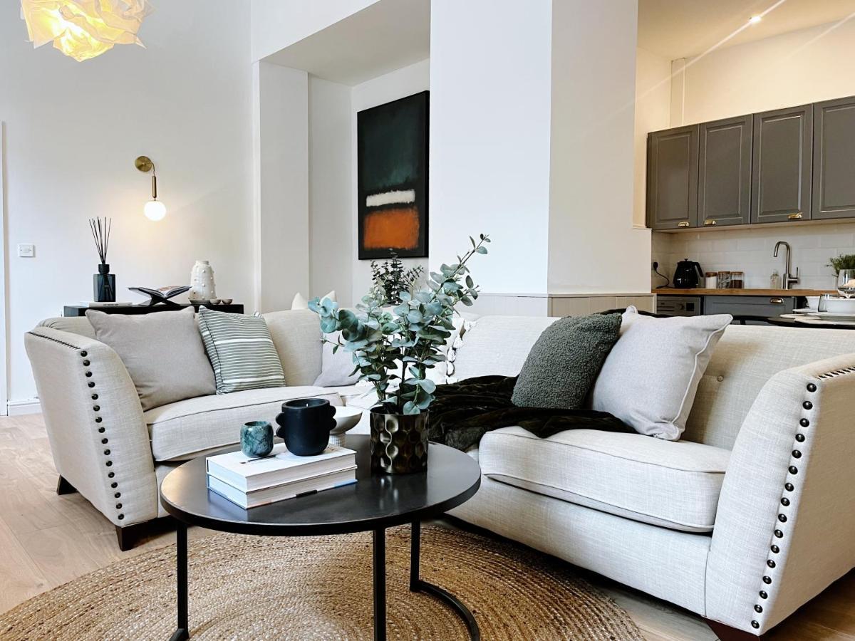 Todmorden Town Centre Apartment ภายนอก รูปภาพ