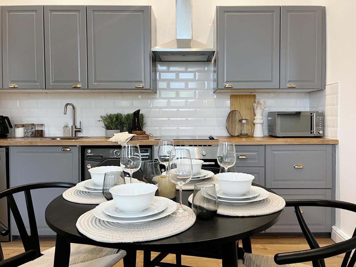 Todmorden Town Centre Apartment ภายนอก รูปภาพ
