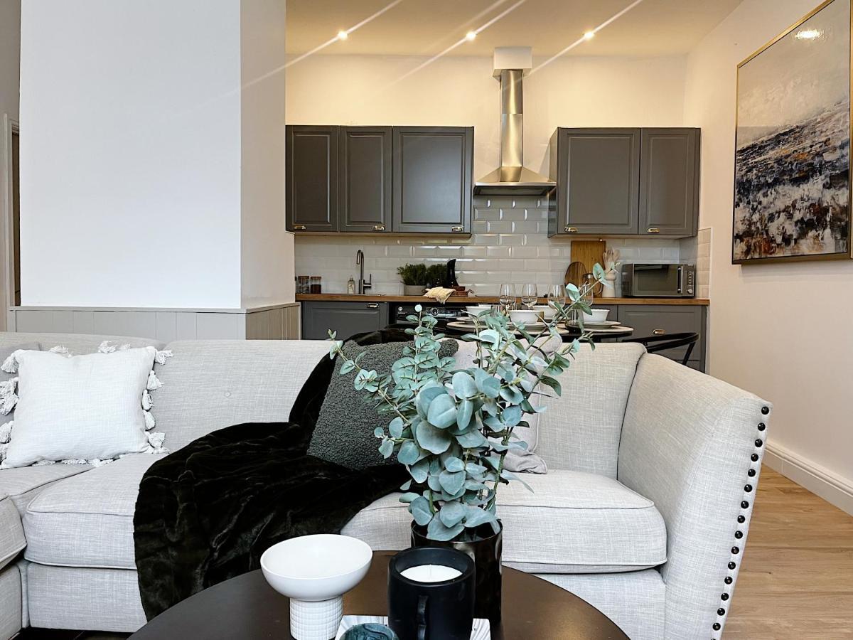 Todmorden Town Centre Apartment ภายนอก รูปภาพ