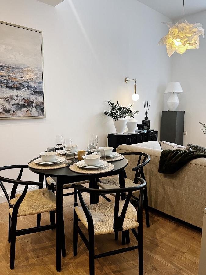 Todmorden Town Centre Apartment ภายนอก รูปภาพ